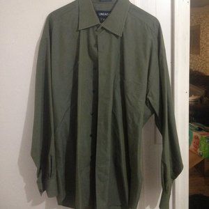 Mens Green Shirt. Size 16.5 (34/35)